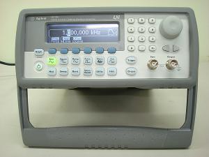 Agilent 33210A (10 MHz Function/Arbitrary Waveform Generator) 이미지