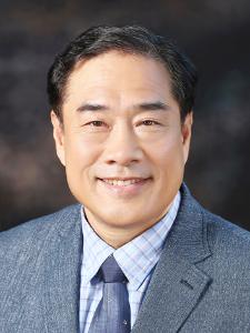 김형진 교수(명예교수)