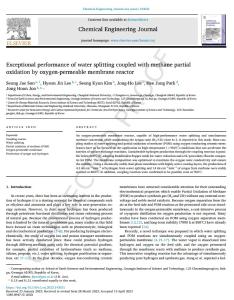 Exceptional performance of water splitting coupled with methane partial oxidation by oxygen-permeable membrane reactor